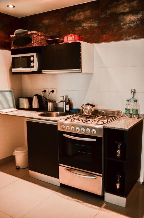 Monoambiente Super Amplio Y Comodo, Ideal Para Explorar La Ciudad Buenos Aires Ngoại thất bức ảnh
